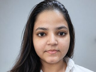 RoohiCharm shows
